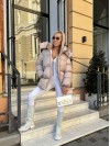 Жіноча зимова куртка с капюшоном бежевого кольору 35265
