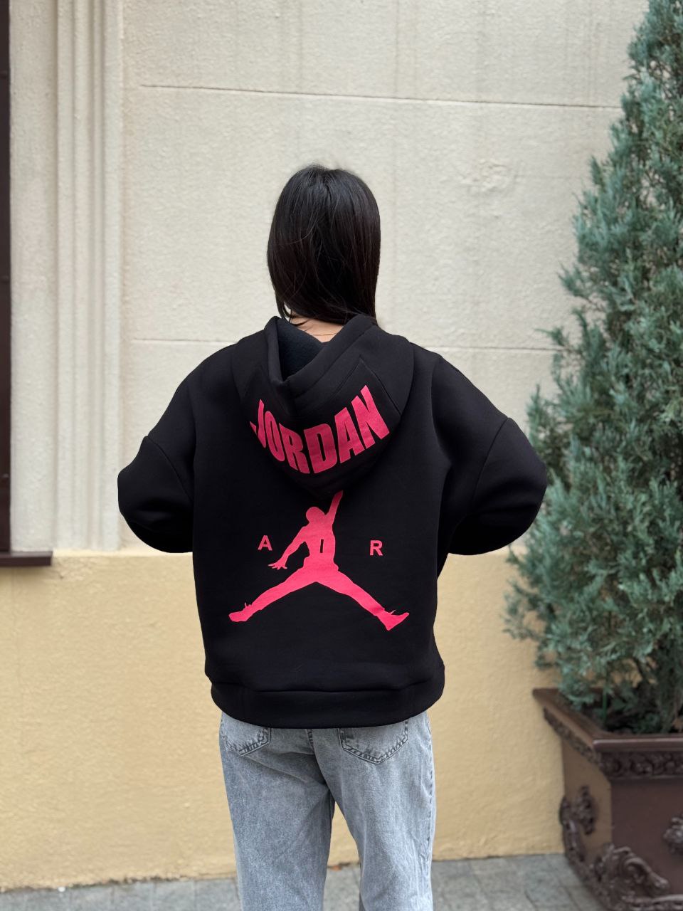 Женское спортивное худи на флисе черного цвета 35499