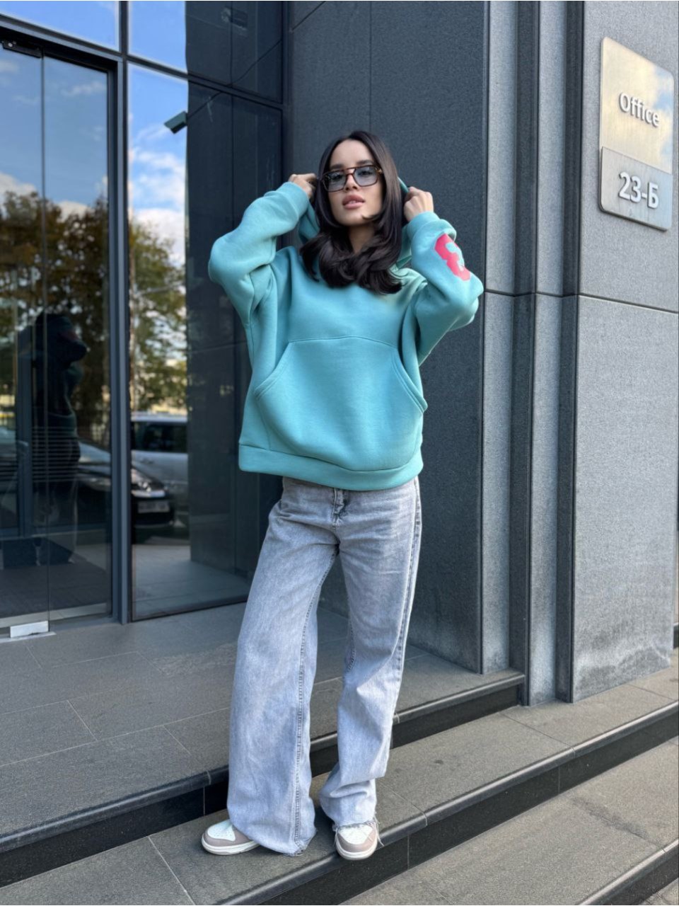 Женское спортивное худи на флисе мятного цвета 35504