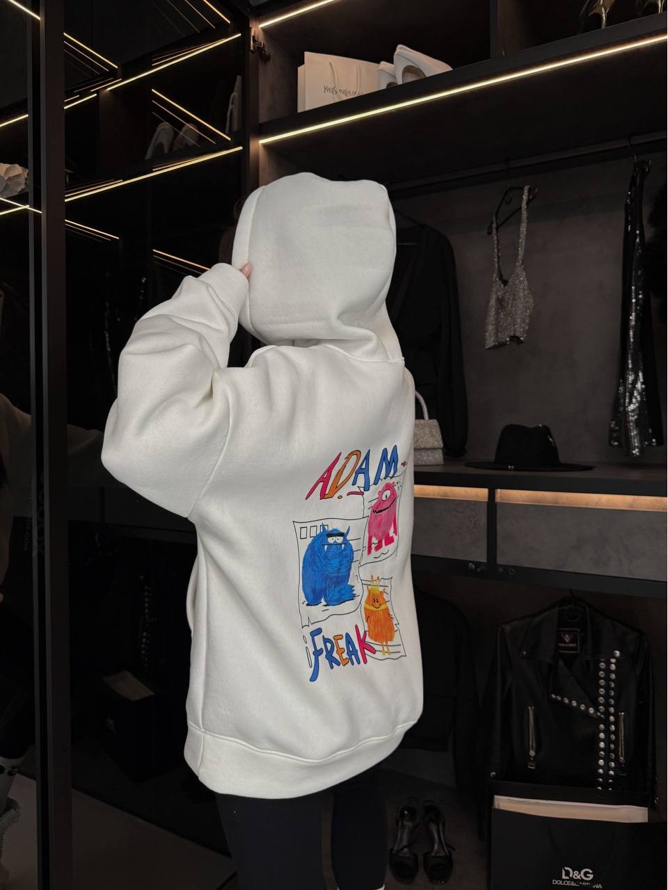 Жіноче тепле худі з малюнком молочного кольору 35794