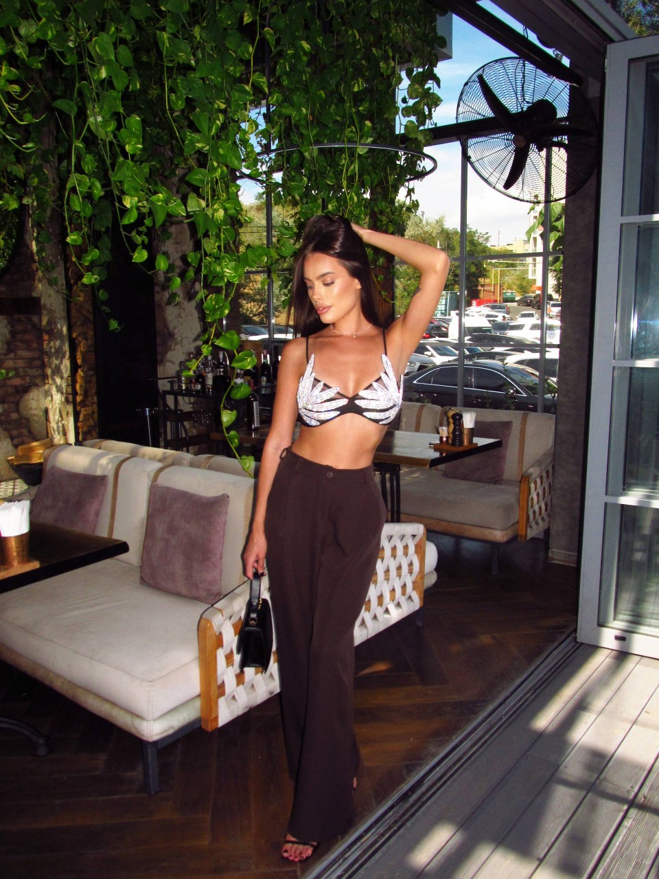 Жiночi базовi класичнi брюки коричневого кольору 34455