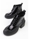 Женские ботинки из натуральной лаковой кожи на каблуках чёрного цвета 34740
