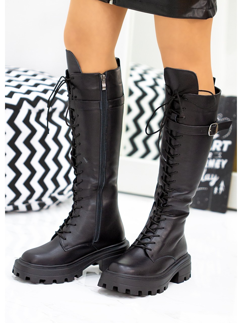 Женские сапоги из натуральной кожи на шнуровке (Европейка) черного цвета 34864