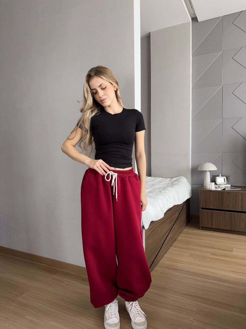 Жiночi широкi штани на флiсi бордового кольору 35706