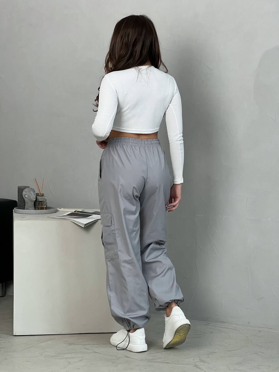 Жiночi широкi штани з кишенями сiрого кольору 34594