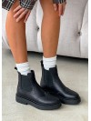 Жіночі шкіряні черевики (байка) чорного кольору 34803