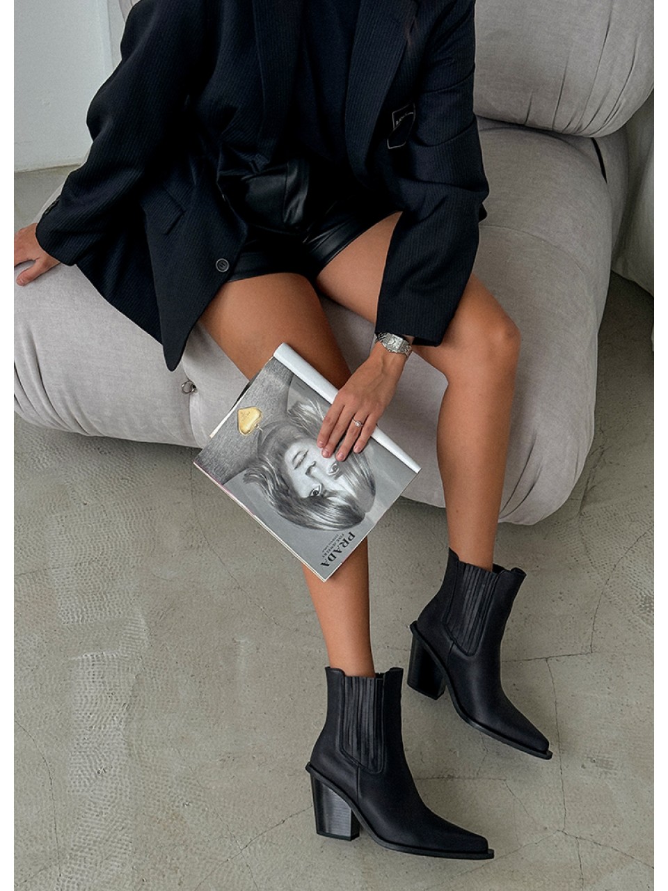 Жіночі шкіряні черевики козаки (хутро) коричневого кольору 34929