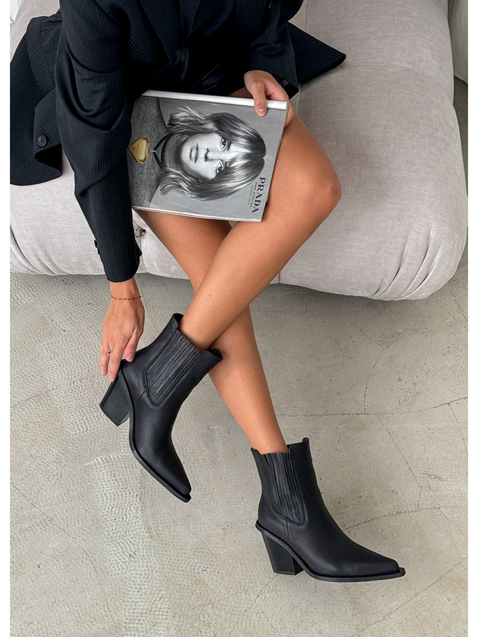 Жіночі шкіряні черевики козаки (хутро) коричневого кольору 34929