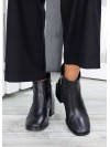 Женские кожаные ботинки на каблуке (байка) черного цвета 35039