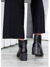 Женские кожаные ботинки на каблуке (байка) черного цвета 35039