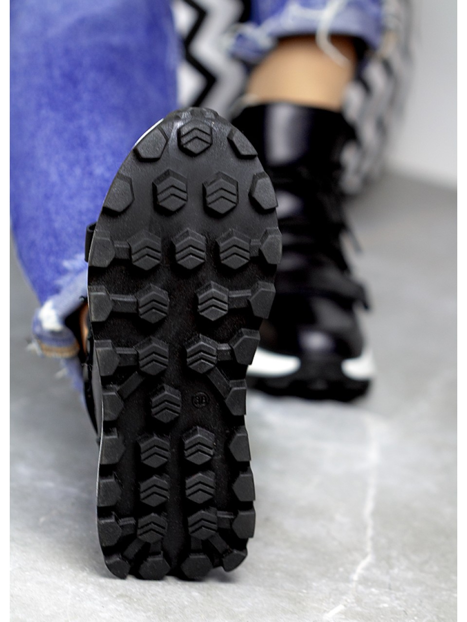 Жіночі шкіряні черевики Спорт на шнурівці (байка) чорного кольору 34983