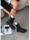 Женские кожаные ботинки с резинкой (байка) черного цвета 34972