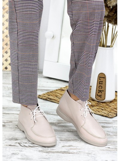 Жіночі шкіряні короткі черевики на шнурівці бежевого кольору 34900