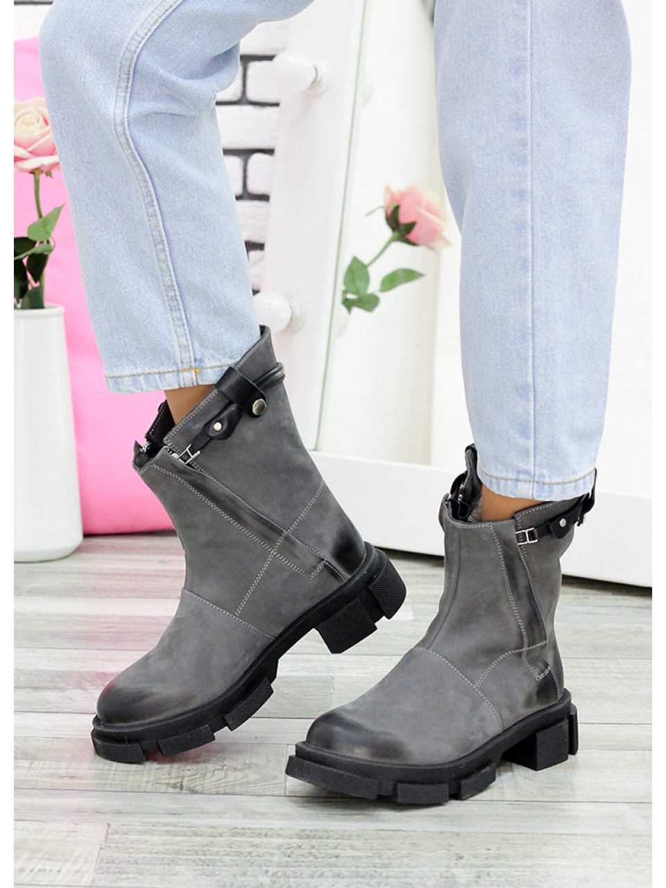 Жіночі шкіряні черевики (байка) сірого кольору 35181