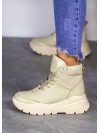Жіночі шкіряні спортивні черевики (хутро) бежевого кольору 35110