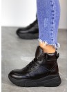 Жіночі шкіряні спортивні черевики (байка) чорного кольору 35108