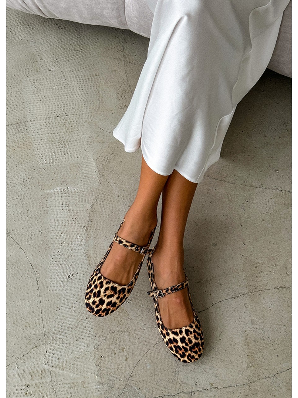 Жіночі шкіряні леопардові туфлі 34795