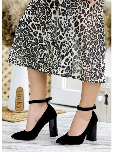 Жіночі замшеві туфлі лодочки на каблуку чорного кольору 35570