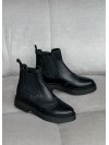 Жіночі шкіряні черевики (хутро) чорного кольору 34802