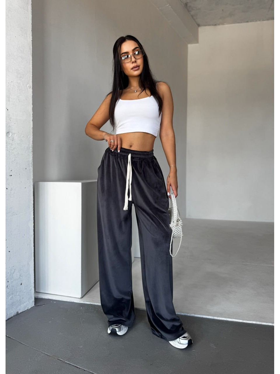 Жiночi спортивнi штани сiрого кольору 34605