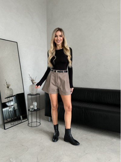 Жіночі теплi шорти бежевого кольору 35220