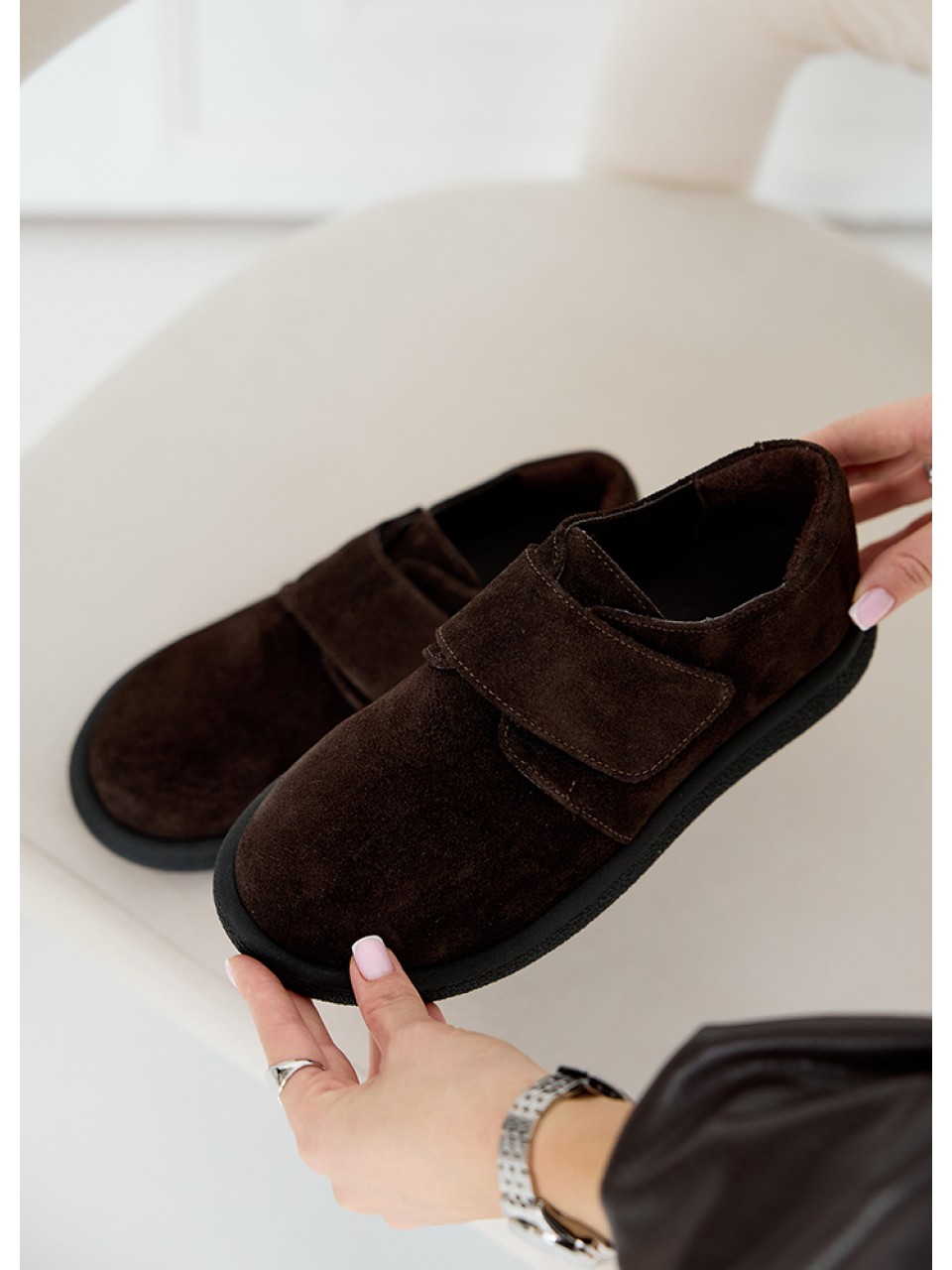 Жіночі туфлі з натуральної замші (байка) коричневого кольору 35392