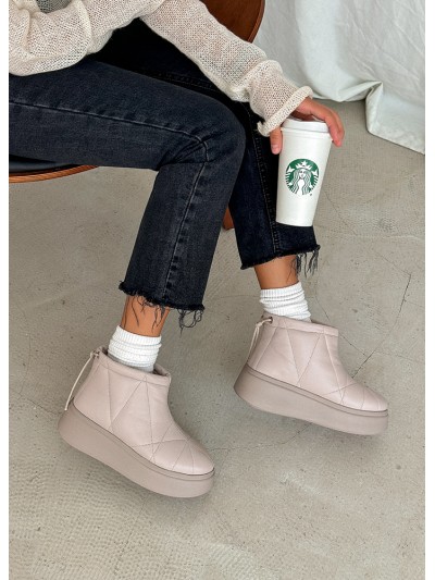 Жіночі уггі з натуральної шкіри на платформі (байка) бежевого кольору 35438