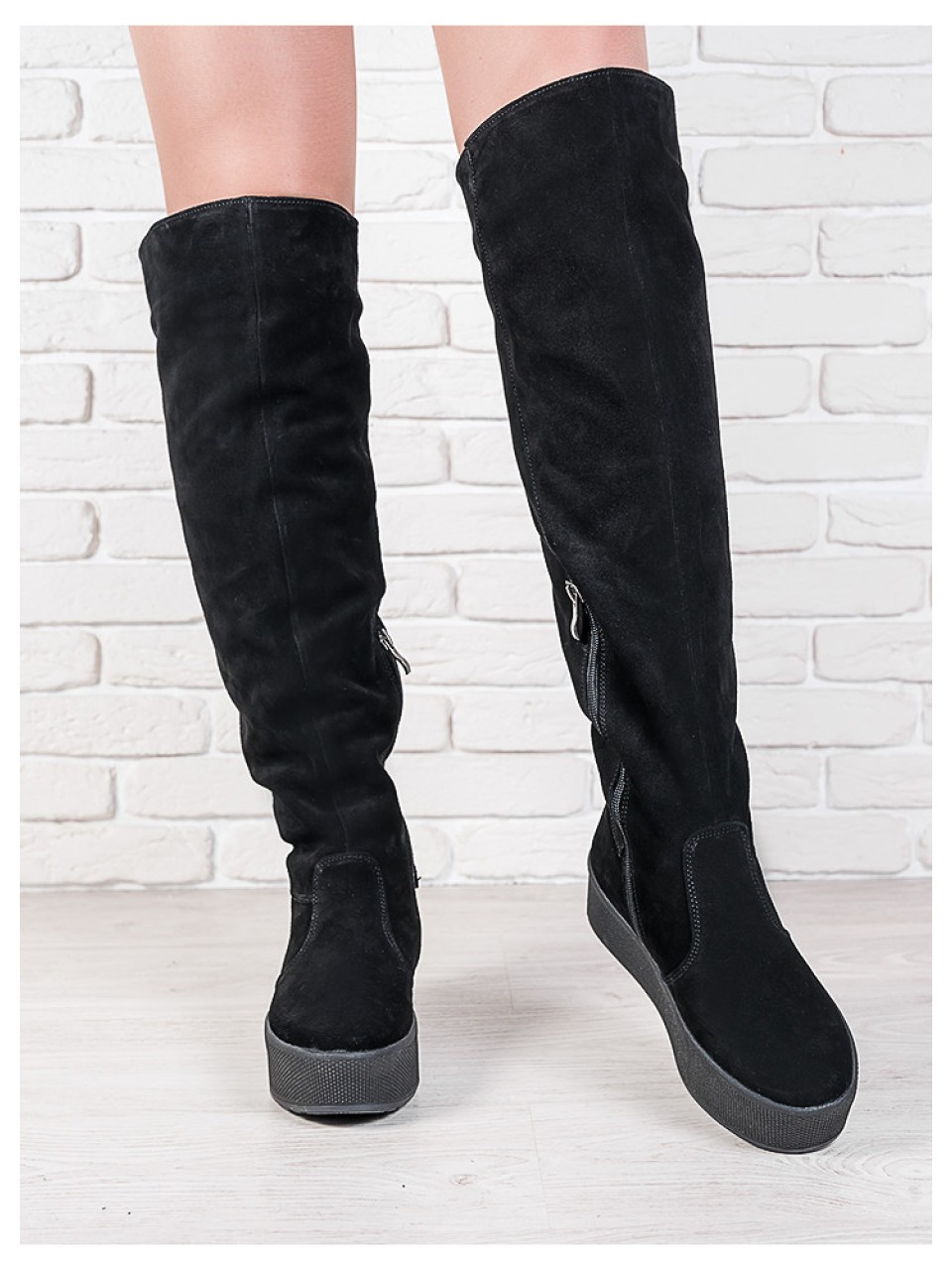 Женские замшевые ботфорты крипер (байка) черного цвета 34839