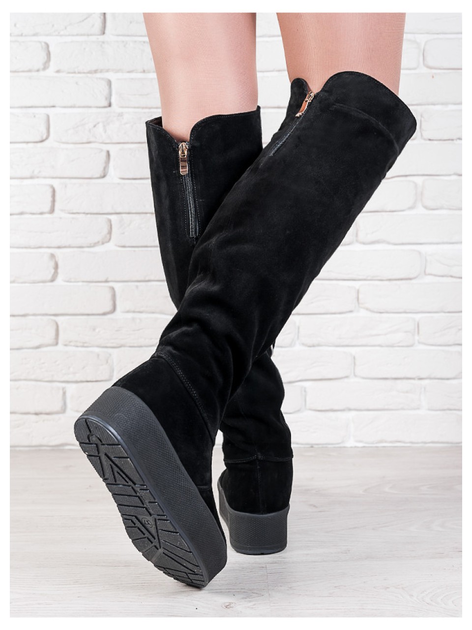 Женские замшевые ботфорты крипер (байка) черного цвета 34839