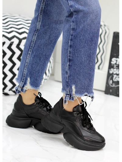Жіночі кросівки з натуральної шкіри чорного кольору 35832