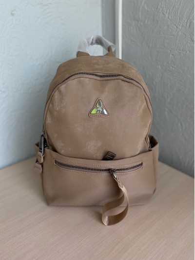 Жіночий базовий рюкзак із еко-шкіри + текстиль бежевого кольору 35662