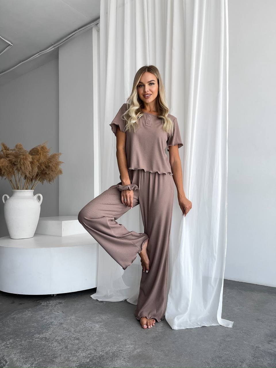 Жіночий домашній комплект трійка (топ+резинка+штани) кавового кольору 34014