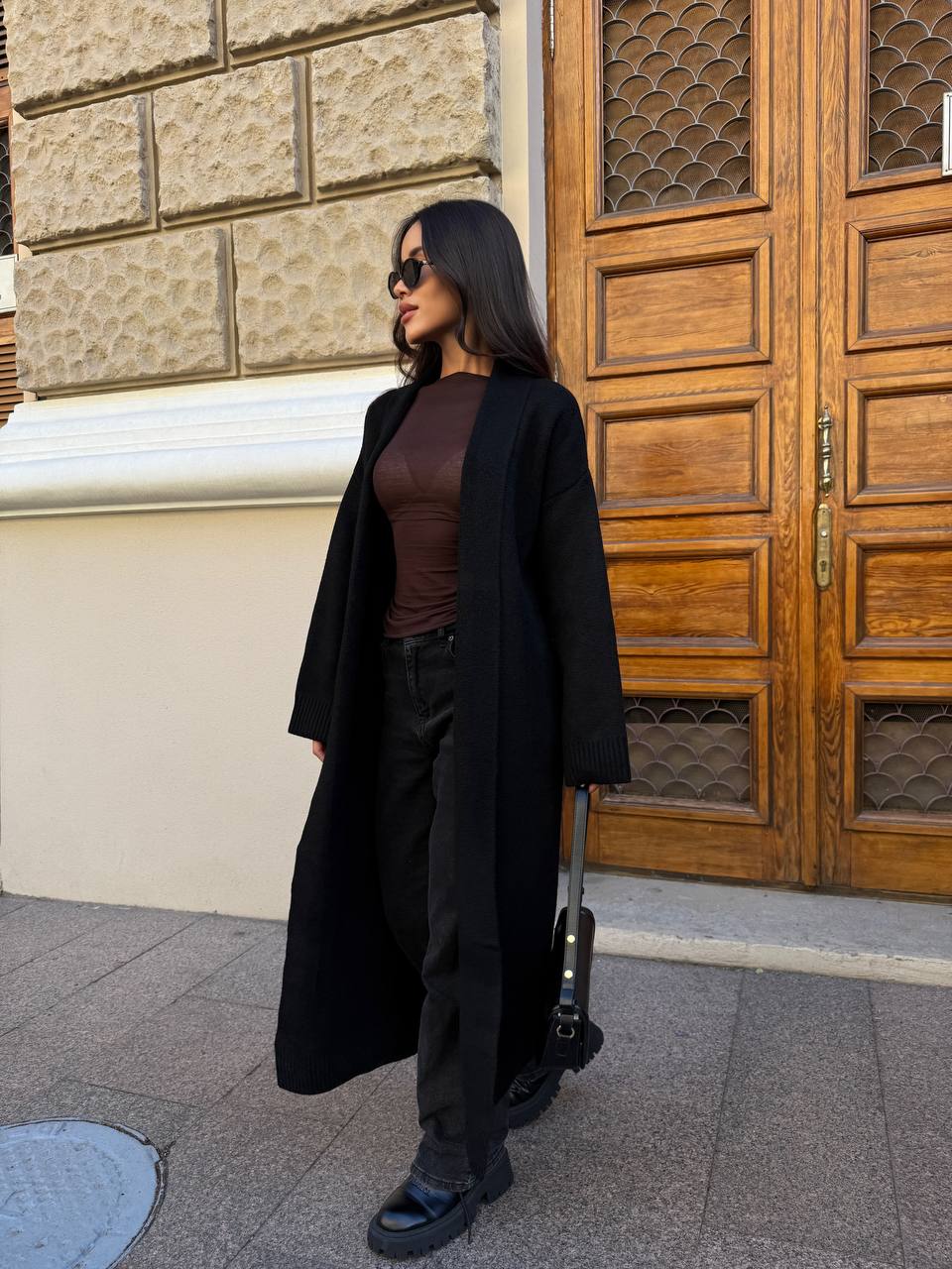 Женский длинный кардиган черного цвета 34370