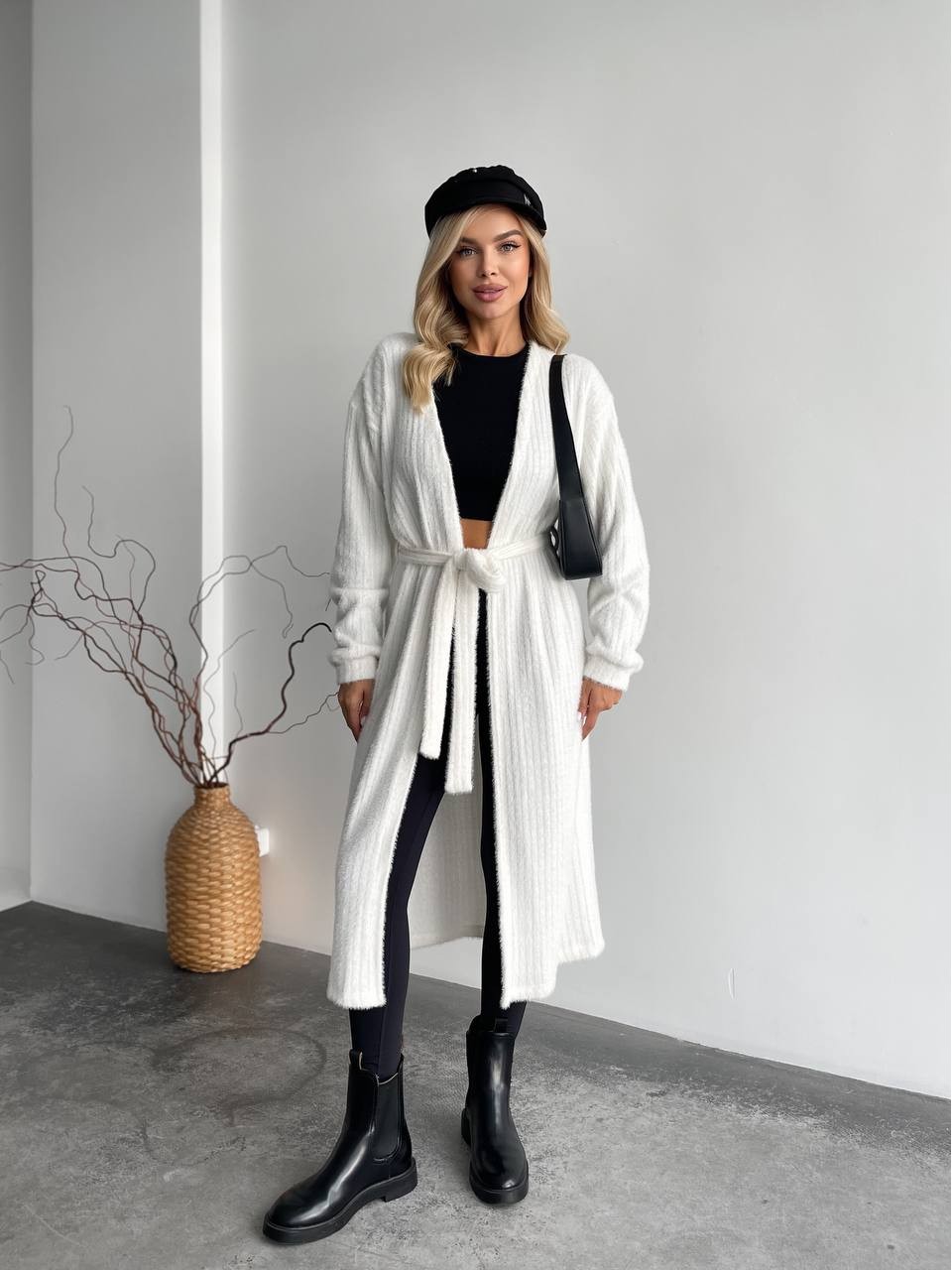 Женский длинный кардиган из альпаки молочного цвета 35208