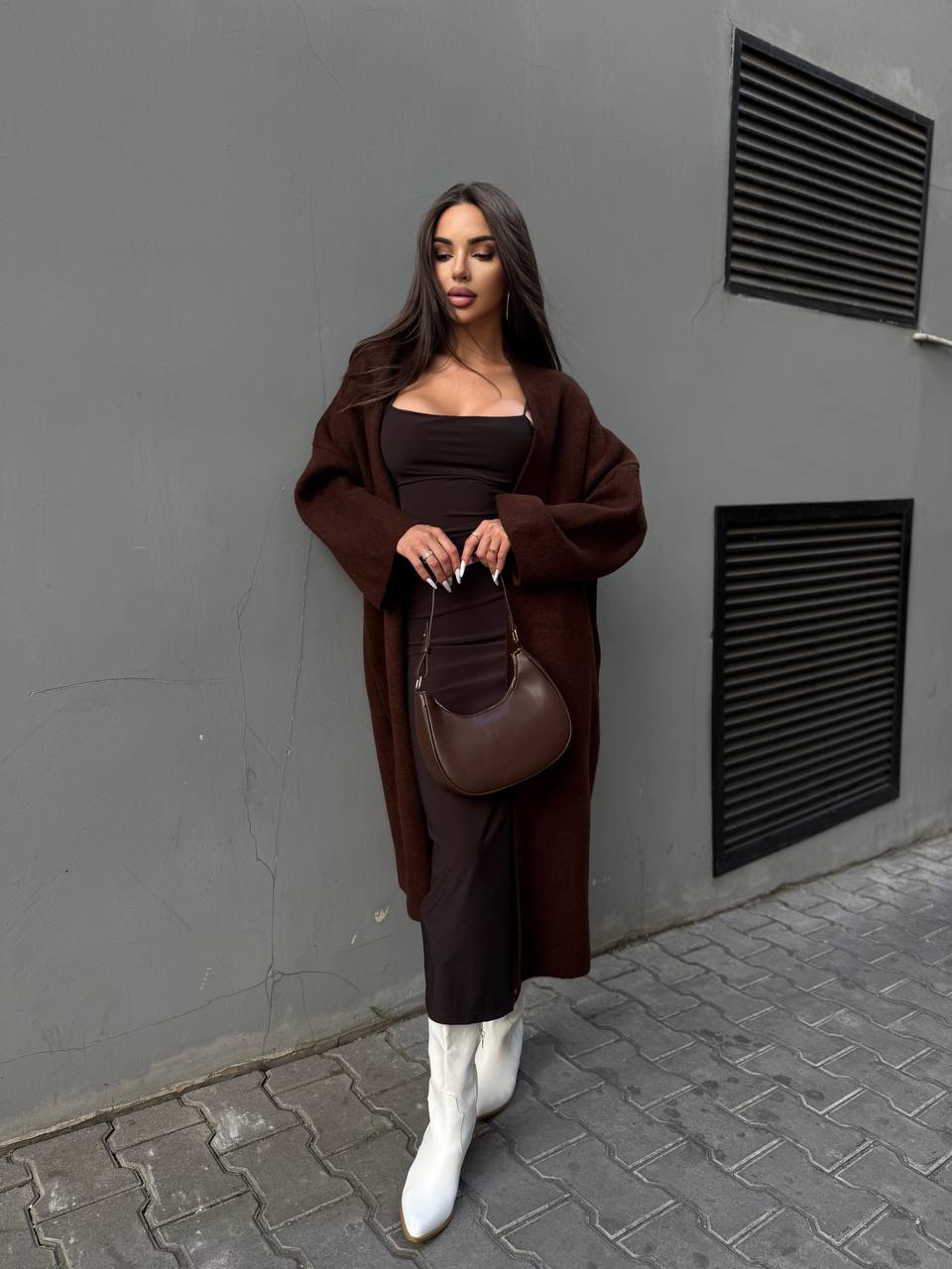 Женский длинный кардиган коричневого цвета 34620