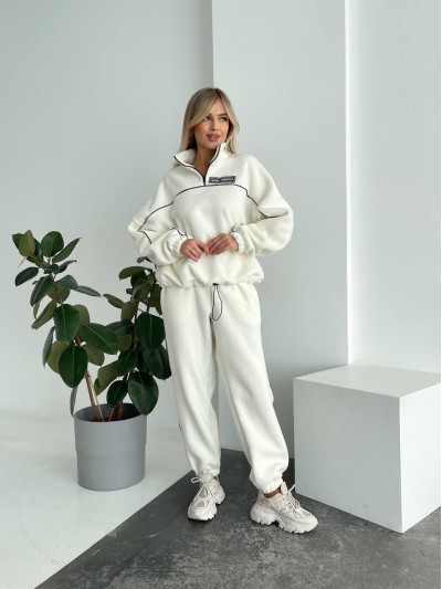 Жіночий флiсовий костюм вiльного крою молочного кольору 34749