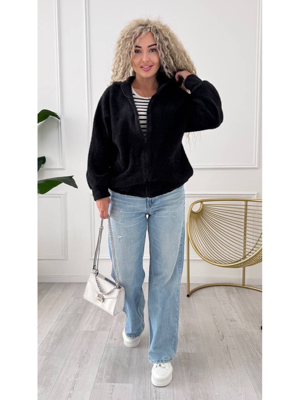 Женский кардиган из альпаки с капюшоном черного цвета 34221