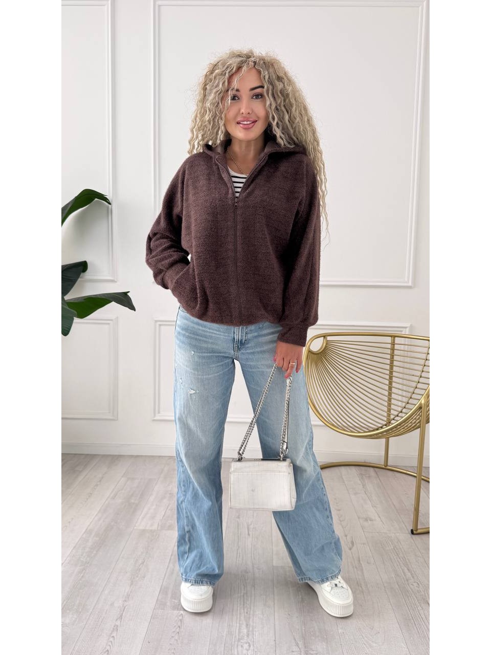 Женский кардиган из альпаки с капюшоном коричневого цвета 34224