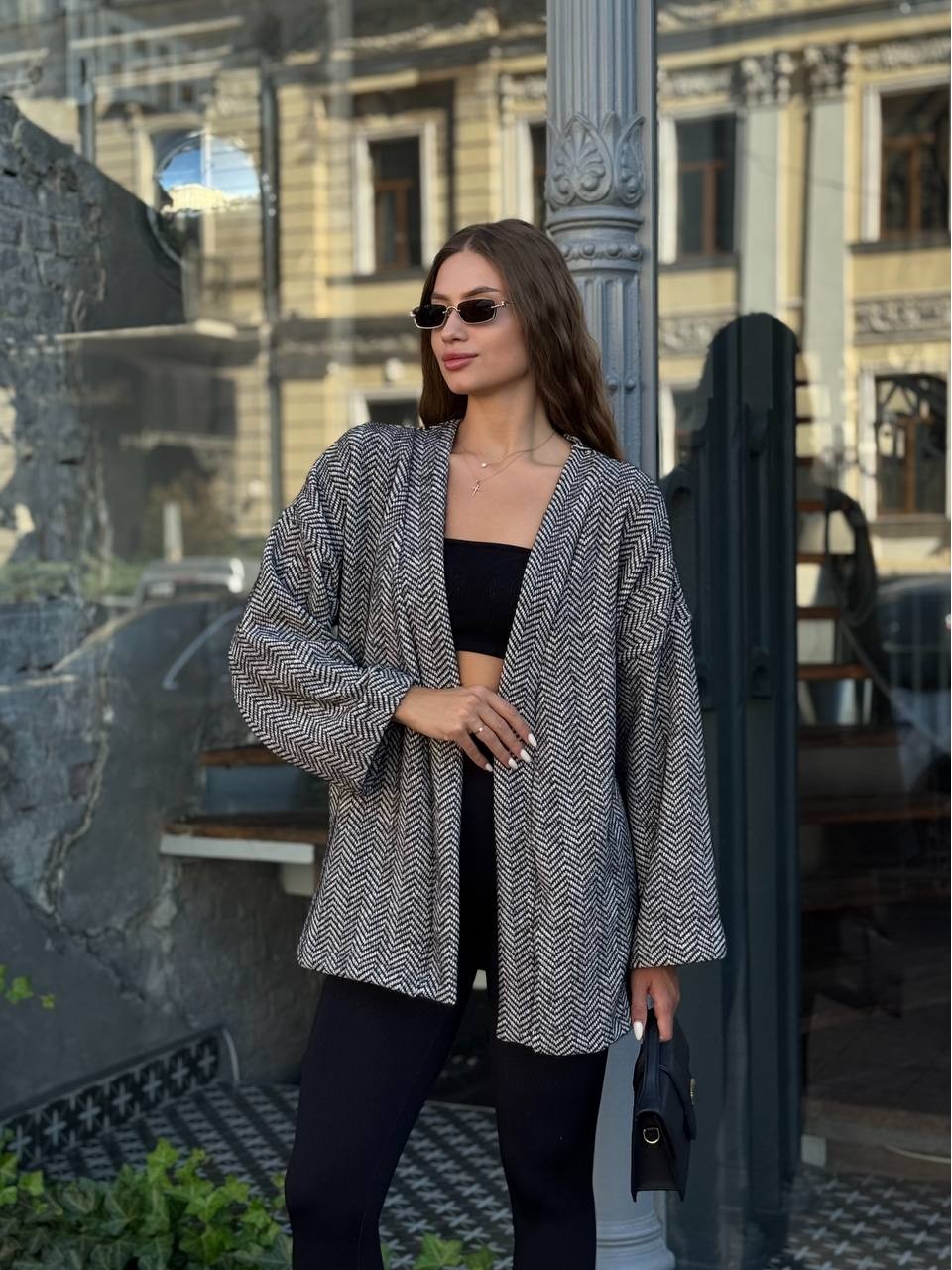 Жіночий кардиган iз альпаки з поясом графiтового кольору 35237