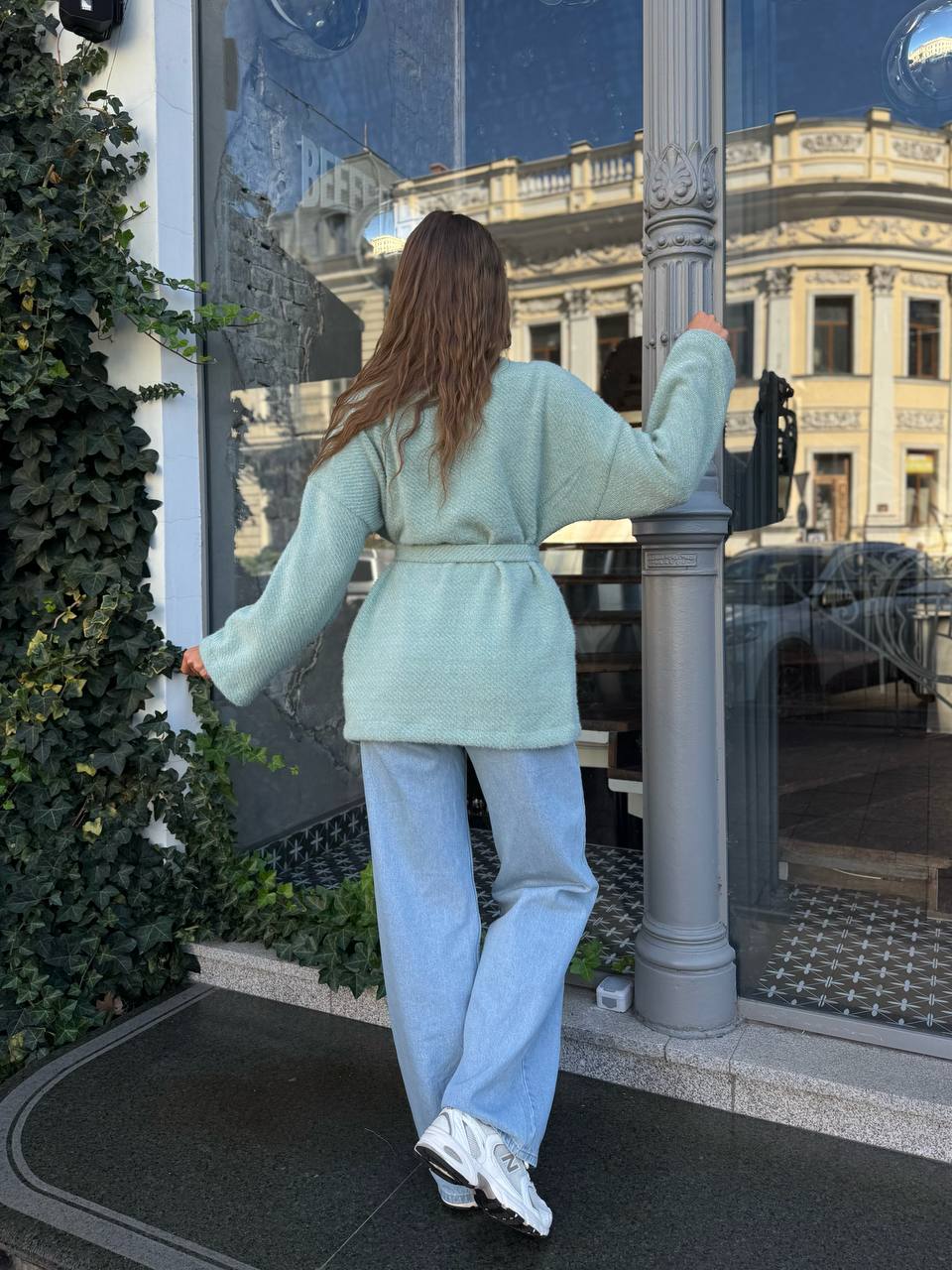 Жіночий кардиган iз альпаки з поясом м'ятного кольору 35234