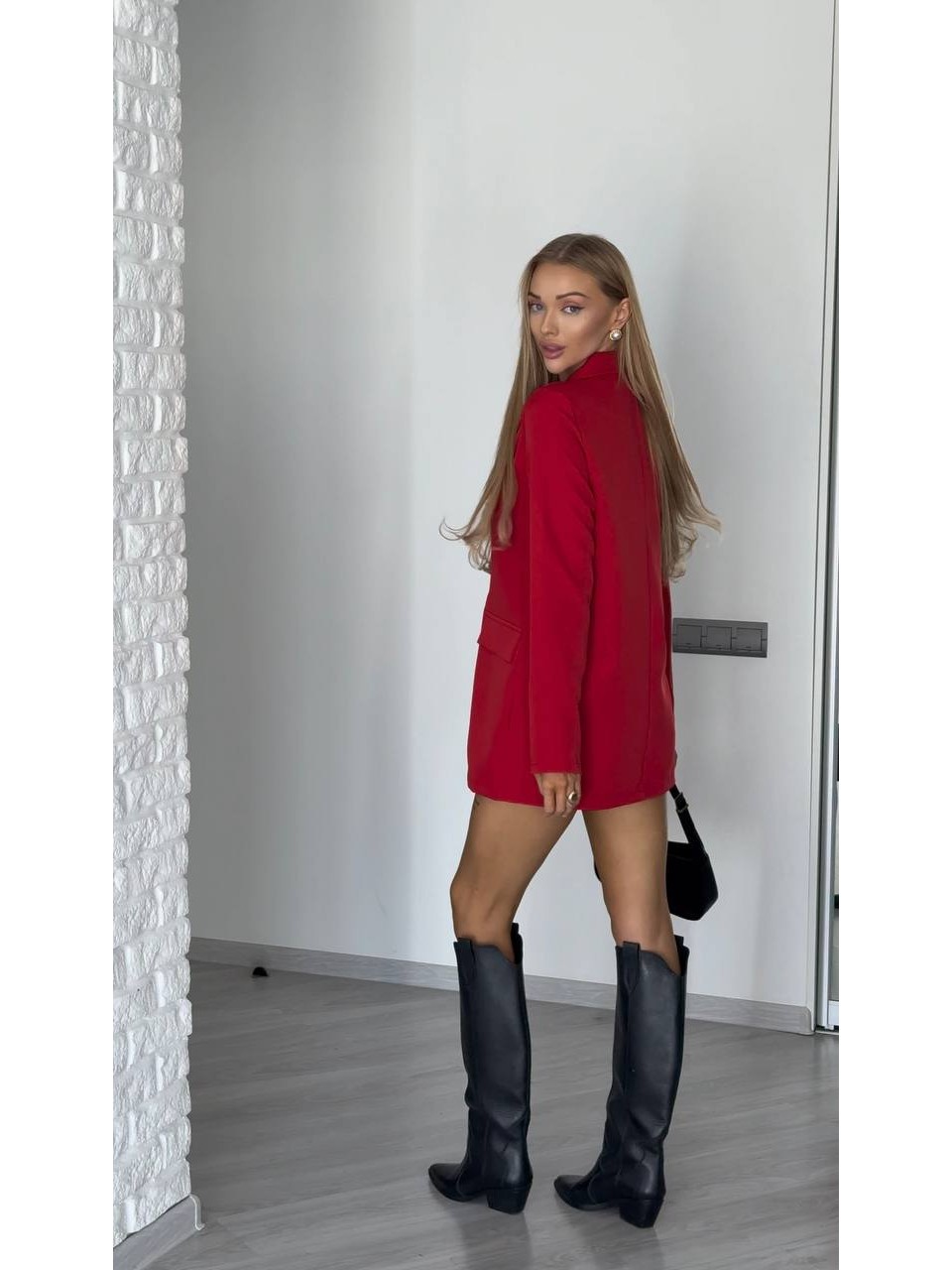 Жiночiй класичний костюм пiджак+спiдниця-шорти червоного кольору 34744