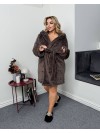 Жіночий короткий махровий халат з капюшоном коричневого кольору 35896