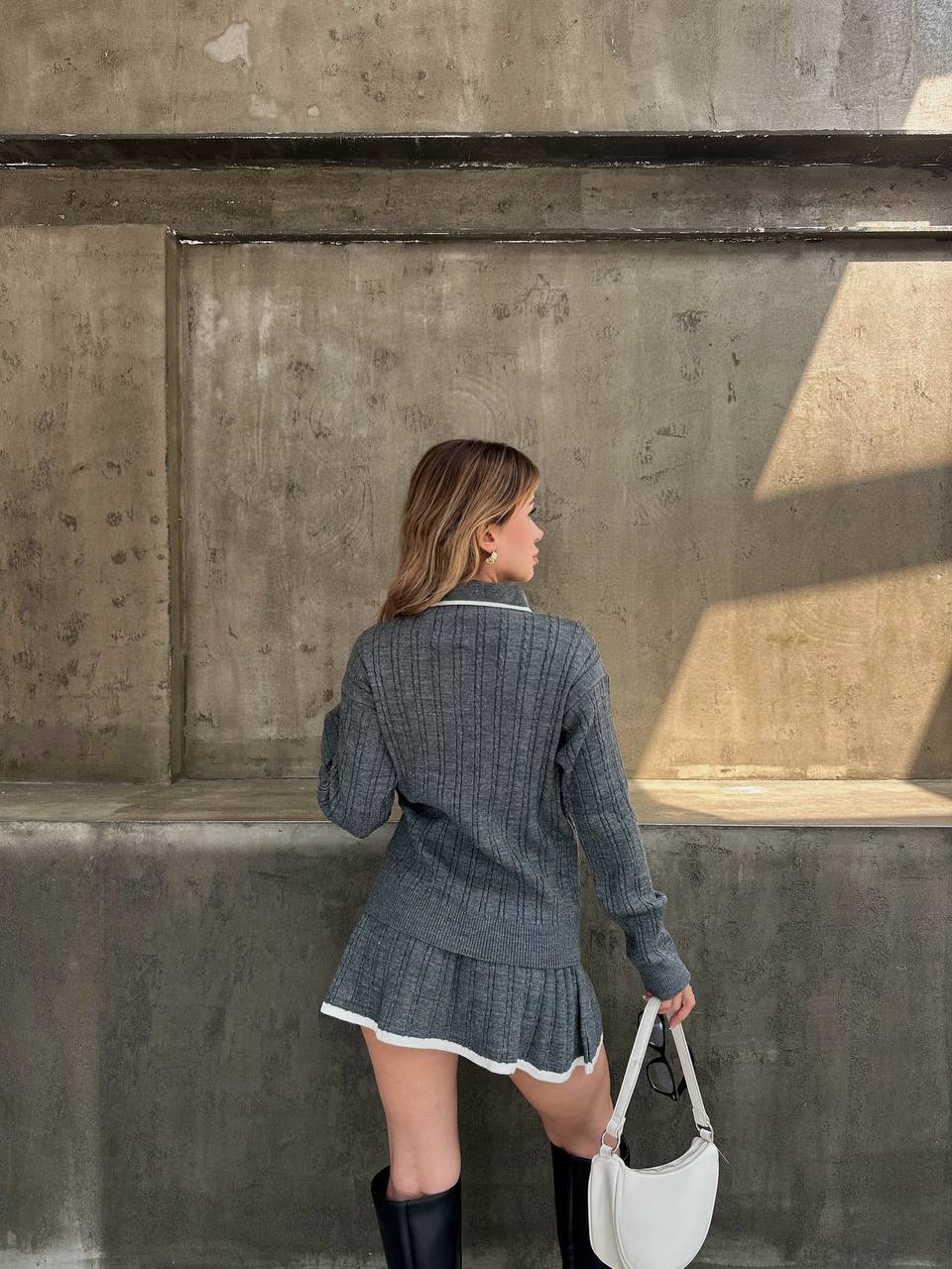 Женский костюм 2-ка с юбкой серого цвета 34495