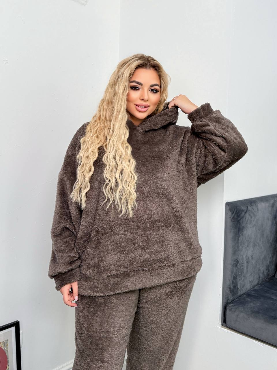 Жіночий костюм для дому з махри коричневого кольору 35197