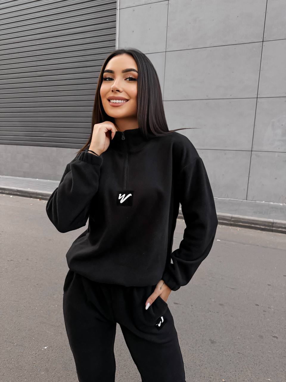 Жіночий костюм флісовий чорного кольору 35078