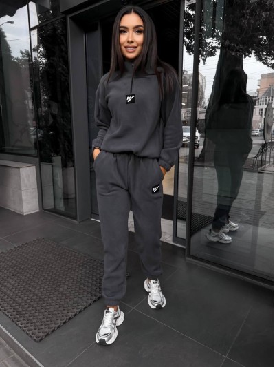 Жіночий костюм флісовий графiтового кольору 35074