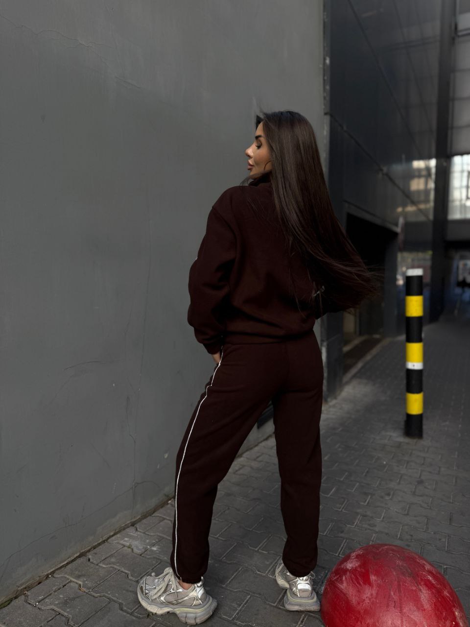 Жіночий костюм флісовий коричневого кольору 35015