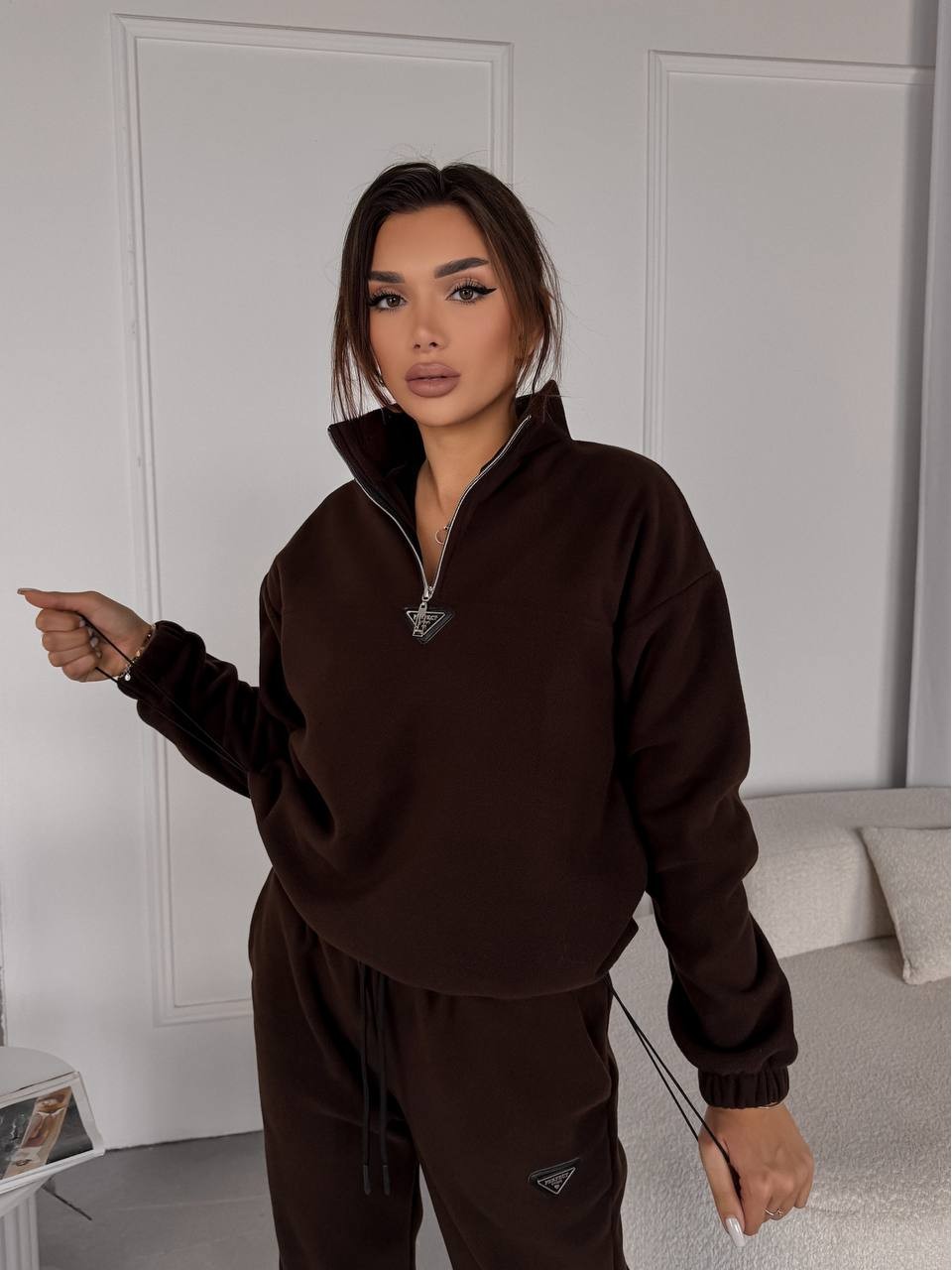 Жіночий костюм флісовий коричневого кольору 35623