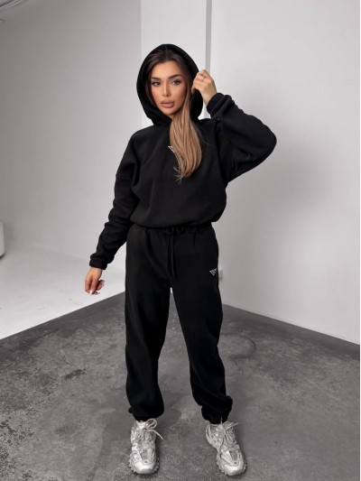 Жіночий костюм флісовий з капюшоном чорного кольору 35899