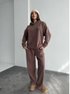 Жіночий костюм iз плюшевого флісу кавового кольору 35718